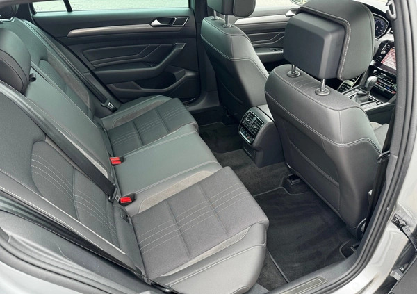 Volkswagen Passat cena 144900 przebieg: 91203, rok produkcji 2020 z Strzyżów małe 436